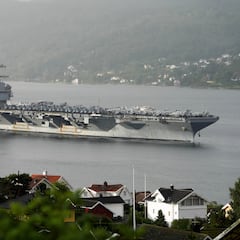 Tensión en el Caribe: el mayor buque de guerra de Estados Unidos se adentra en territorio latinoamericano