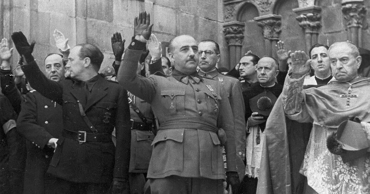 Biógrafos de Franco analizan su figura a 50 años de su muerte