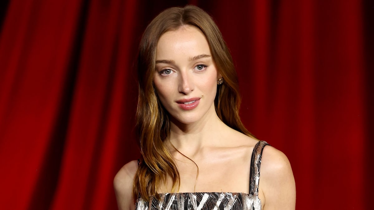 Phoebe Dynevor sorprende con un corte 'bob' moderno (y más rubio) que transforma por completo su imagen