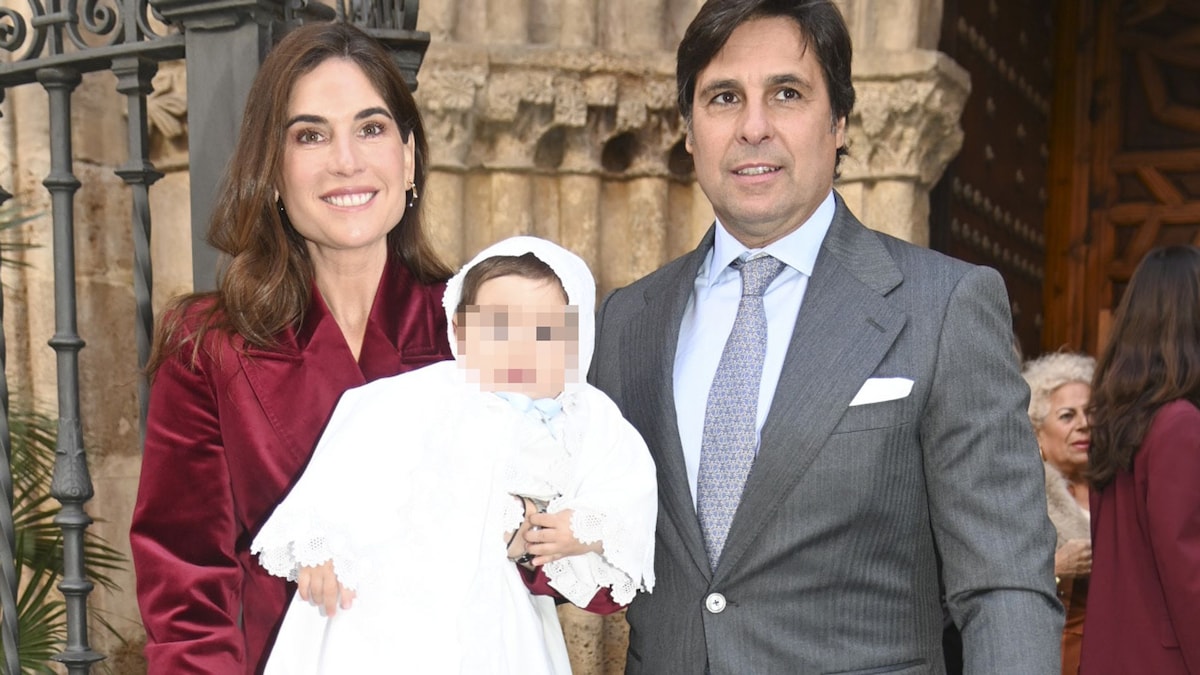 Fran Rivera y Lourdes Montes bautizan a su pequeño Nicolás en una emotiva ceremonia: todas las fotos