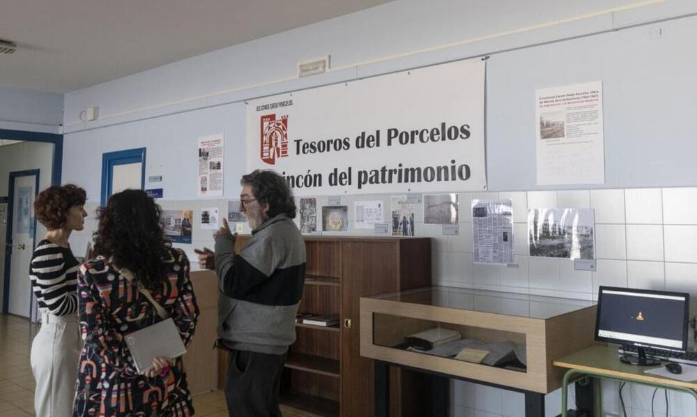 La muestra de Rico estará hasta finales de enero. Luego llevarán al Consulado de Mar su fondo fotográfico. 