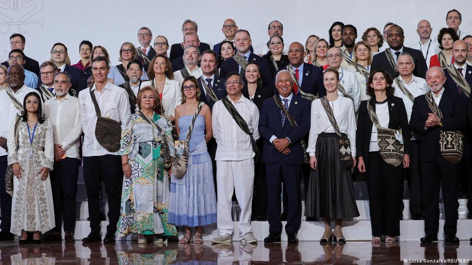 Cumbre CELAC-UE arranca con grandes ausencias en Colombia – DW – 09/11/2025