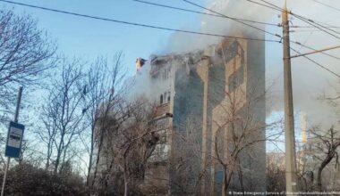 Ataques rusos matan a nueve personas en el oeste de Ucrania – DW – 19/11/2025