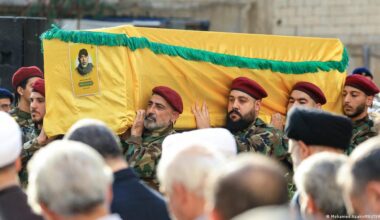 Hezbolá despide en Beirut a su abatido líder militar – DW – 24/11/2025