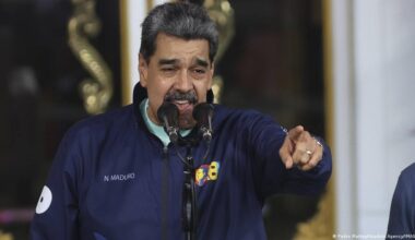 Maduro dice que Venezuela vive una "coyuntura decisiva" – DW – 26/11/2025