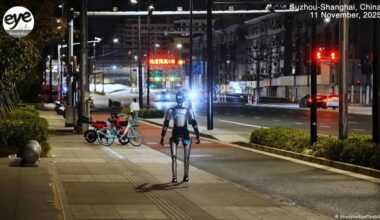 Humanoide chino entra al Guinness tras caminar tres días – DW – 24/11/2025