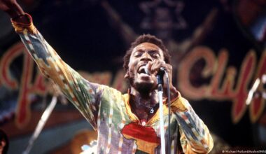 Muere la leyenda del reggae Jimmy Cliff a los 81 años – DW – 24/11/2025