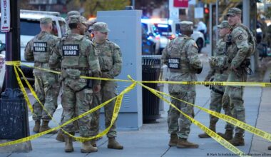 Dos soldados mueren en tiroteo en Washington – DW – 26/11/2025