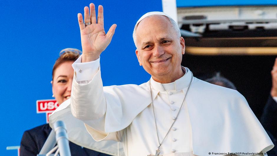 León XIV llega a Turquía en su primer viaje internacional – DW – 27/11/2025