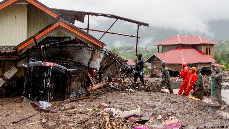 Devastadoras inundaciones dejan unos 600 muertos en Asia – DW – 29/11/2025
