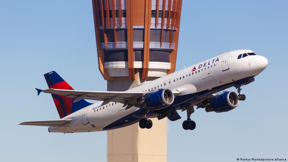 Airbus pide “detener inmediatamente” vuelos de aviones A320 – DW – 28/11/2025