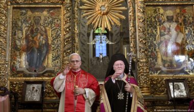 El papa León IV concluye visita a Turquía y viaja a Líbano – DW – 30/11/2025