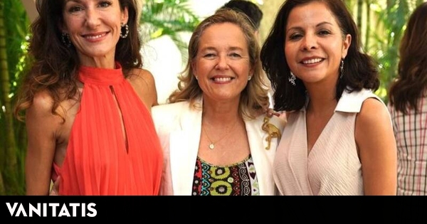 Telma Ortiz se inspira en la reina Letizia para su viaje a Colombia con Nadia Calviño