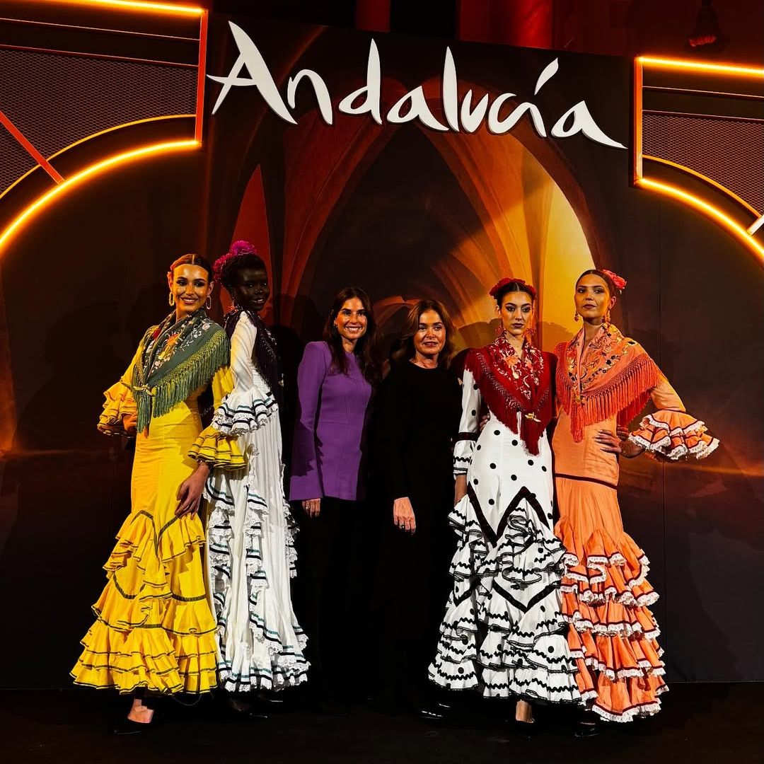 Lourdes Montes y Rocío Terry, fundadoras de Miabril, felices tras el desfile