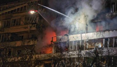 Un bombardeo ruso causa al menos seis muertos en Kiev mientras el Kremlin y Washington negocian el plan de paz | Internacional