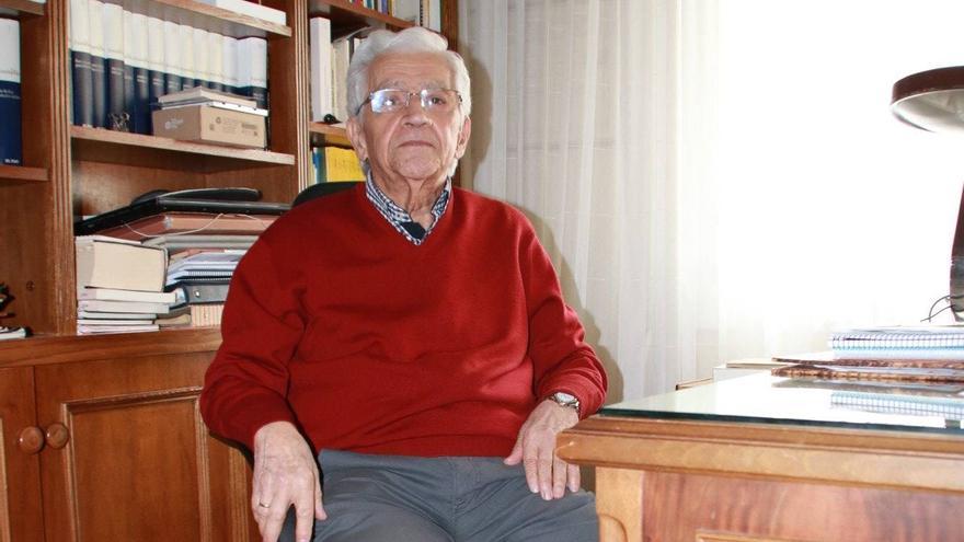 Fallece el escritor y profesor tudelano Alfonso Verdoy al ser atropellado cuando andaba en bicicleta en Tarazona