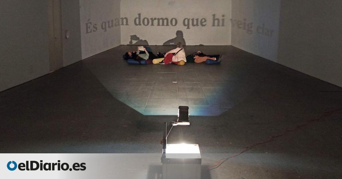 Una siesta en el Museo Reina Sofía para soñar con las vidas secretas y cansadas de la plantilla que lo saca adelante