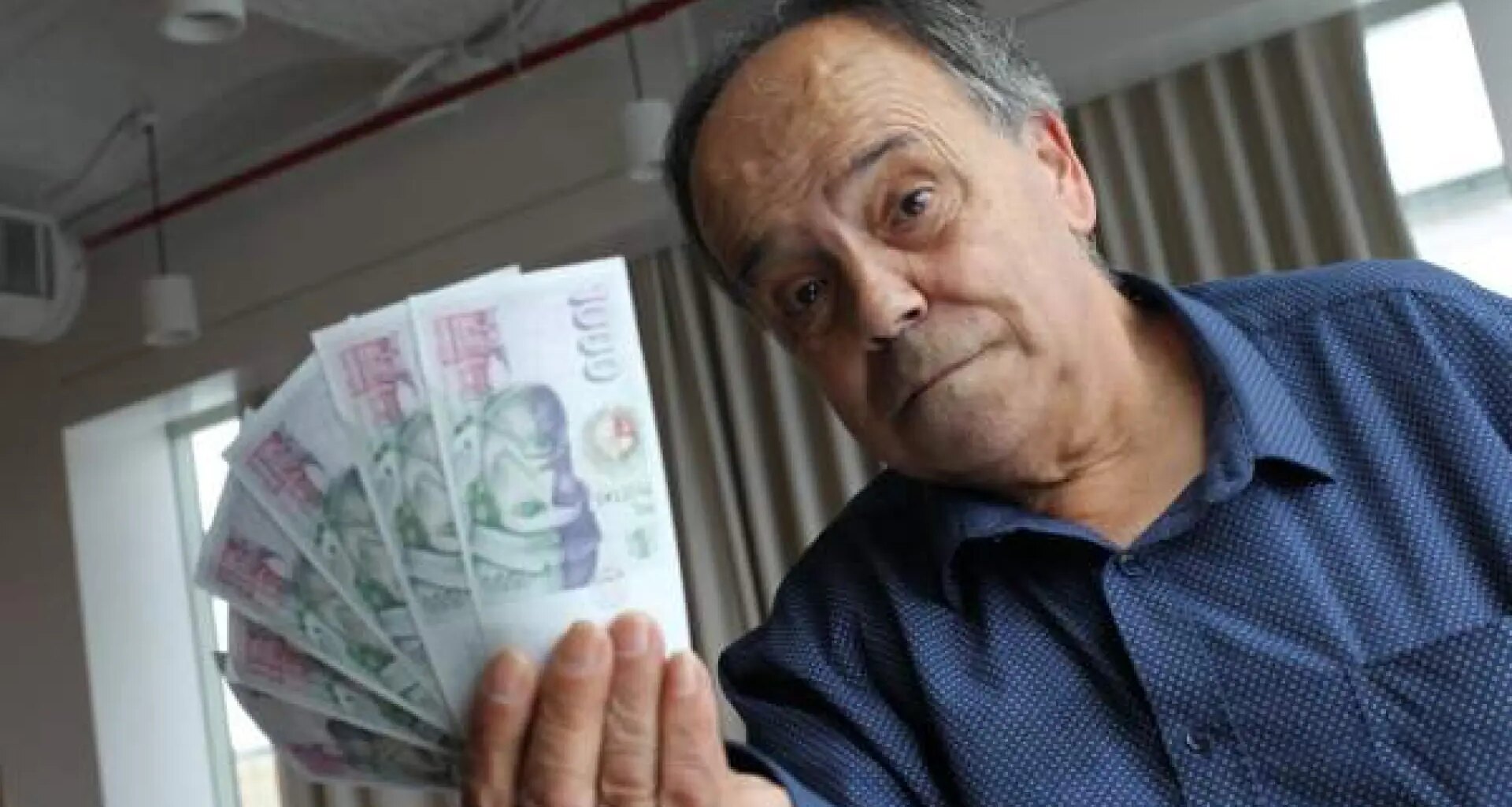 una salsa 'rescata' al cómico