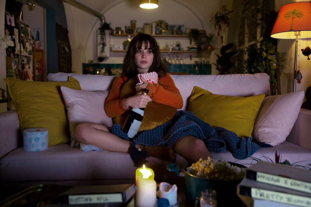 Alice tiene treinta y tantos y está soltera y desesperada