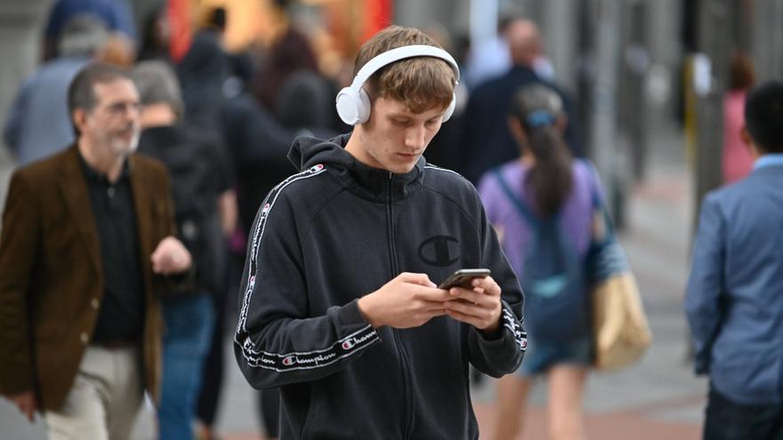 Tres veces más móviles que hogares en Bizkaia