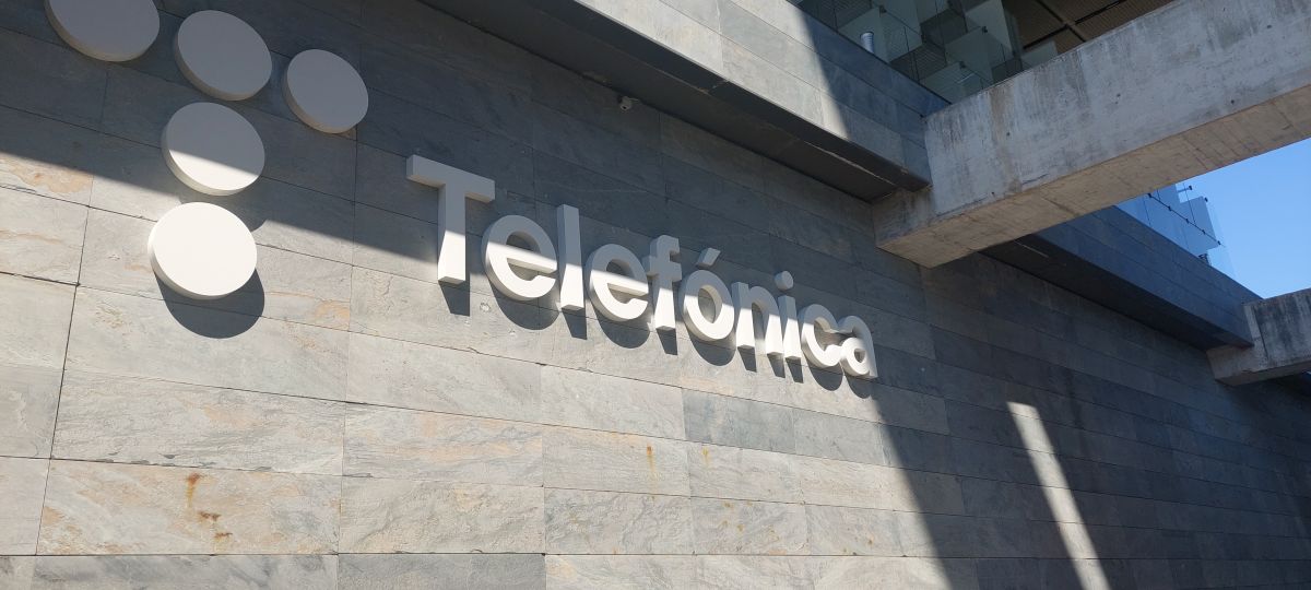 Telefónica comunica a los sindicatos un ERE en siete empresas y les emplaza al 24-N para darles cifra de bajas | Líder en Información Social