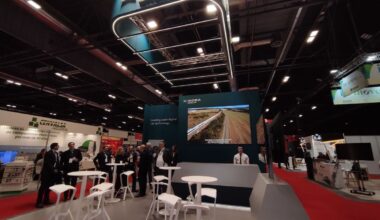 Indra presenta sus proyectos de digitalización para el 'tren inteligente' en Rail Live 2025 | Líder en Información Social