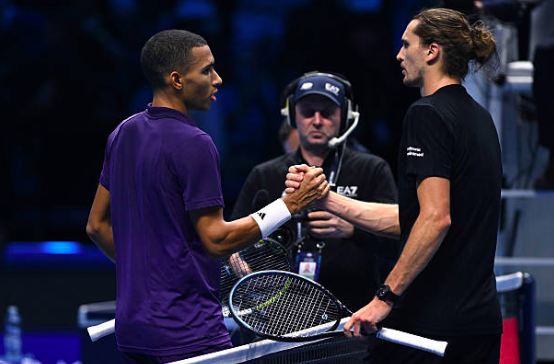 Felix Auger-Aliassime derrota a Alexander Zverev en Turín. Fuente: Getty