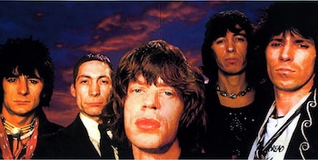 "Black and Blue" destaca por