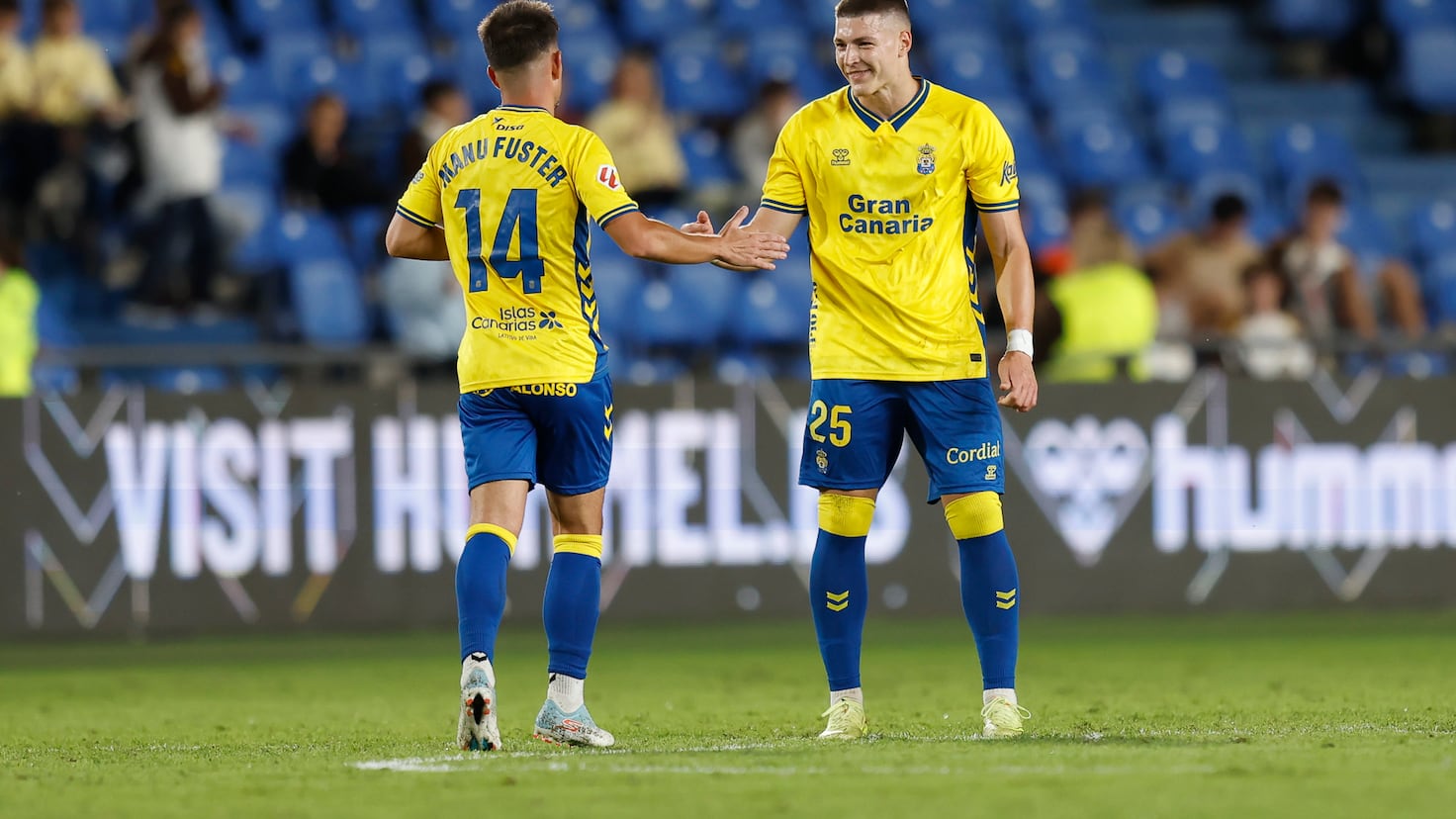 Fuster y Lukovic aúpan a Las Palmas hasta el liderato
