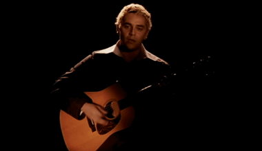 Barry B canta en un "acento extraño" desde que vino a Madrid – jenesaispop.com