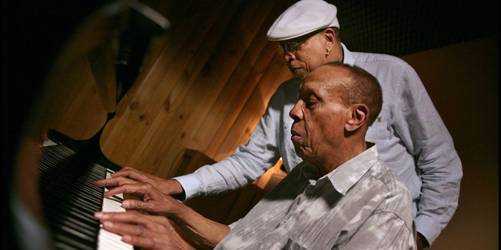 «Pasé los últimos cuatro años de mi padre tocando con él en su casa por puro placer»