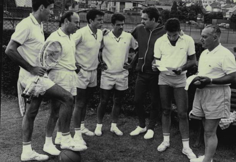 España y Australia en la final de la Copa Davis 1965. Fuente: Getty