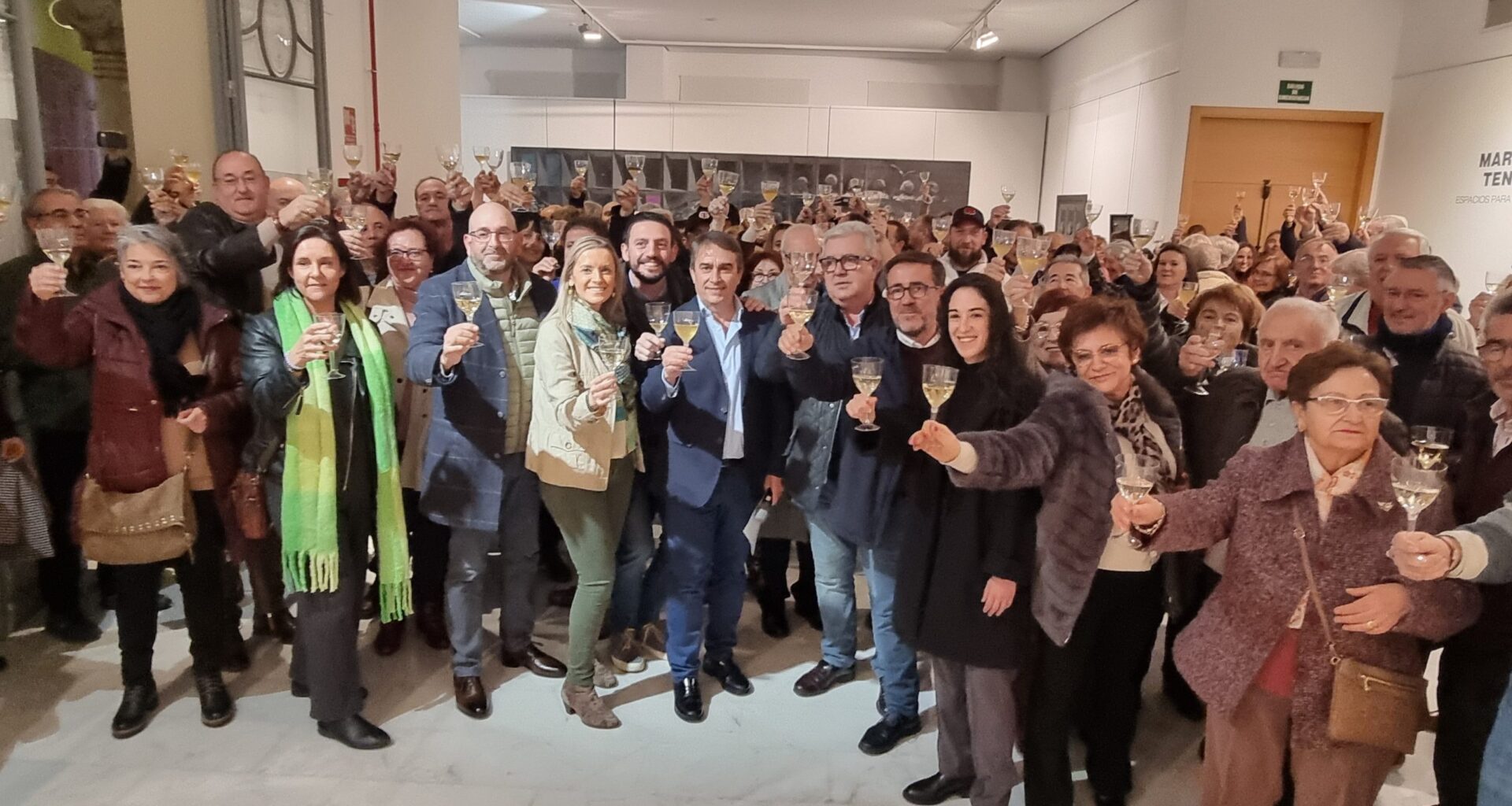 Valdepeñas brinda con más de 200 personas por el Día del Airén - Ayuntamiento de Valdepeñas