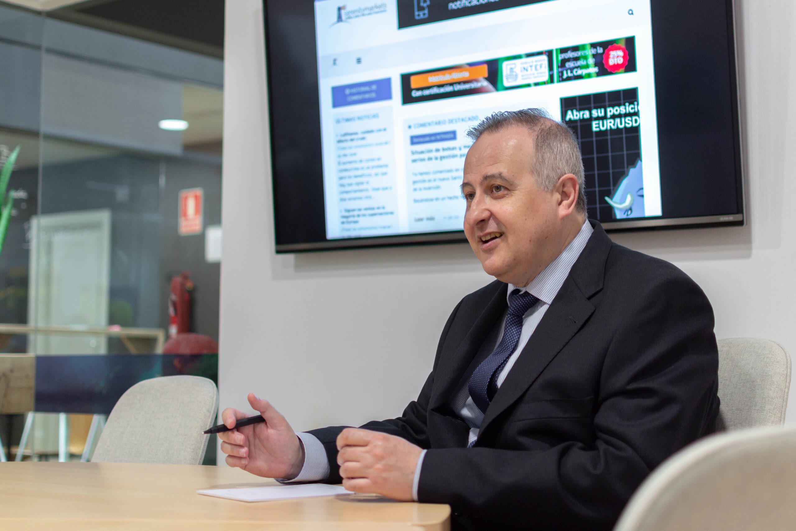 Los aranceles no generan inflación demuestra un estudio de la FED para mi sorpresa. En video por Cárpatos 16-11-2025