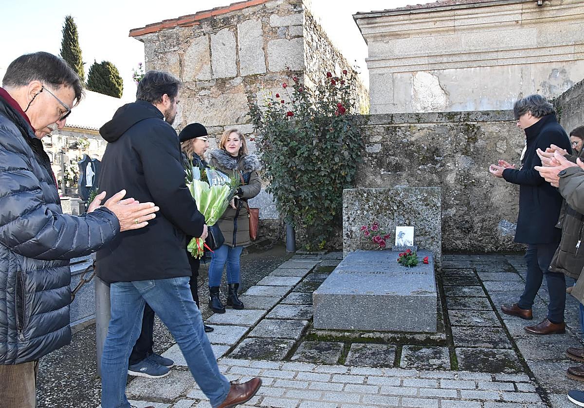 Béjar recuerda al escultor Mateo Hernández en el 76 aniversario de su muerte