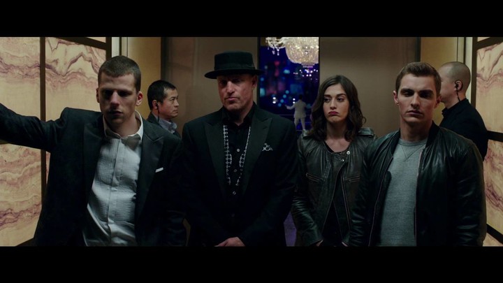 Los ilusionistas ladrones de "Nada es lo que parece 2": Mark Ruffalo, Woody Harrelson, Jesse Eisenberg, Dave Franco y Daniel Radcliffe. Foto de prensa 