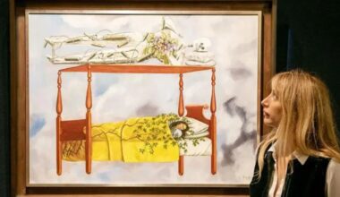 "El sueño (la cama)", la pintura de Frida Kahlo que se convirtió en la obra de arte más cara de una mujer jamás subastada