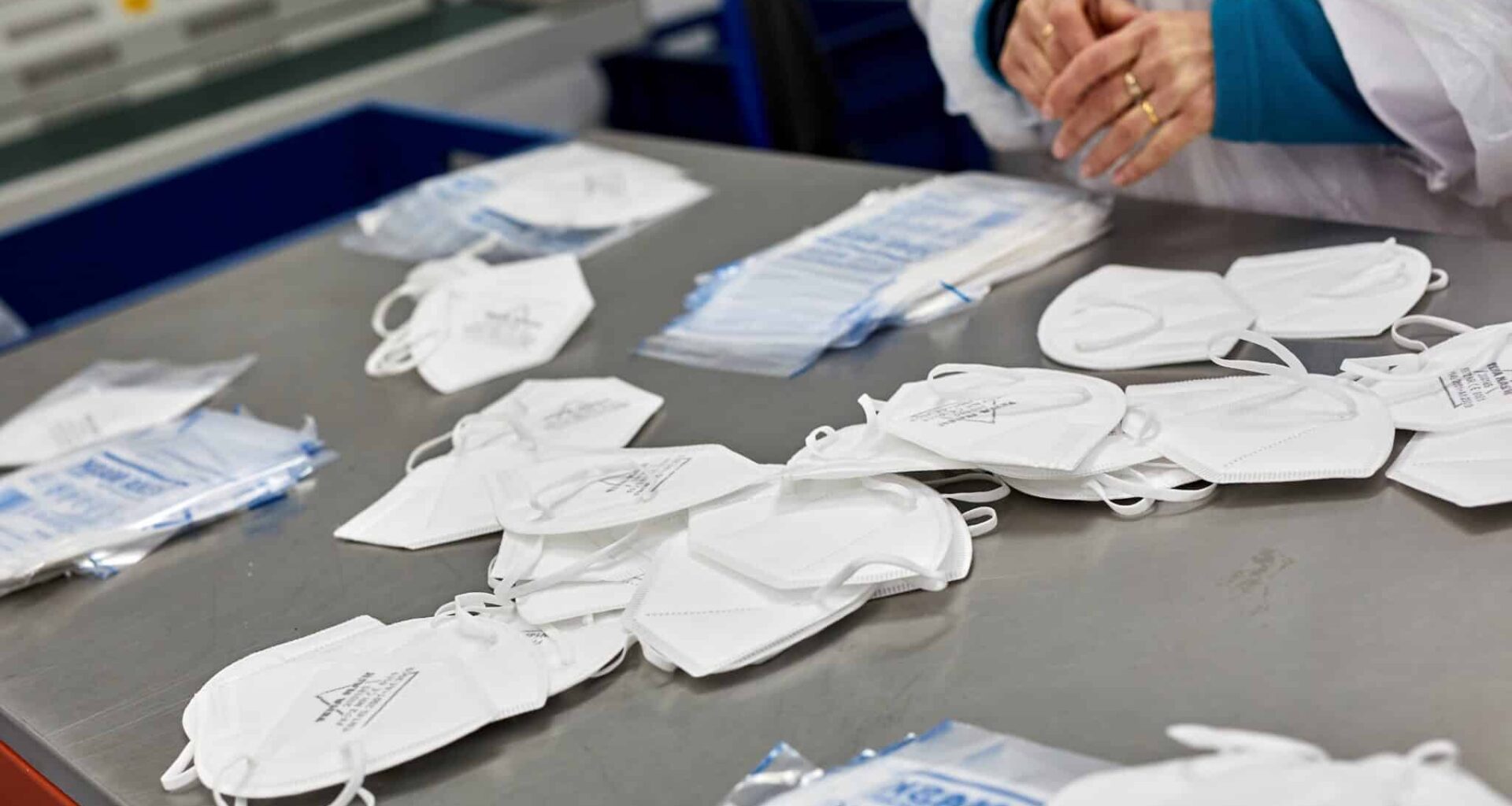 Azcón anuncia mascarillas obligatorias en los centros sanitarios de Aragón por la gripe