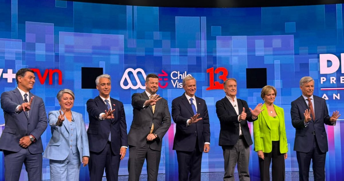 Revisa el minuto a minuto del debate presidencial Anatel donde candidatos se enfrentaron por última vez previo a las elecciones - La Tercera