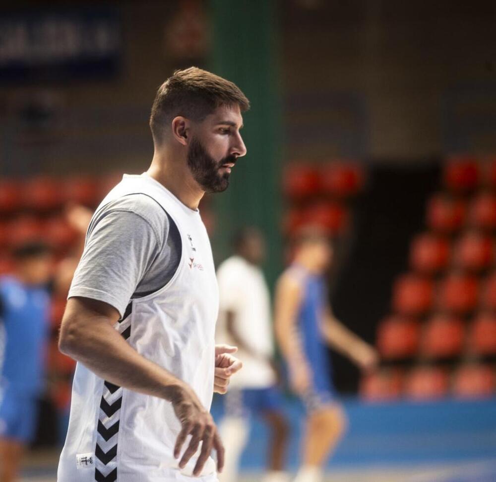 Dani Díez está listo para reaparecer con el San Pablo Burgos y Samuels, a la espera