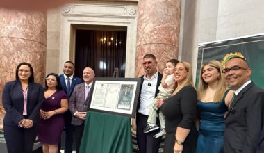 MC Ceja recibe reconocimiento en el Capitolio