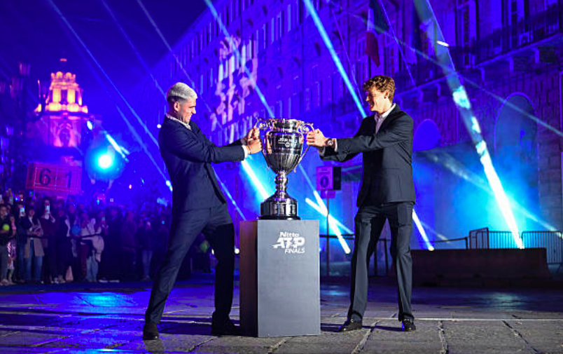 Alcaraz y Sinner peleando por el título de maestro. Fuente: Getty