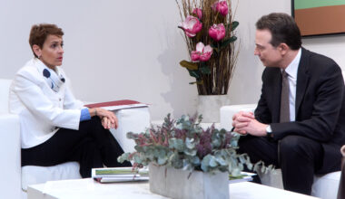 Arranca el Plan de Participación Pública de la Red Troncal en Navarra con un encuentro entre la Presidenta María Chivite y el Consejero Delegado de Enagás, Arturo Gonzalo