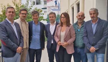Jaén rinde homenaje al artista Francisco Baños con un nuevo mural de José Ríos junto al colegio de Las Carmelitas