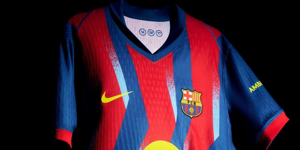 El delirio de las franjas antimadridistas de la camiseta del Barça