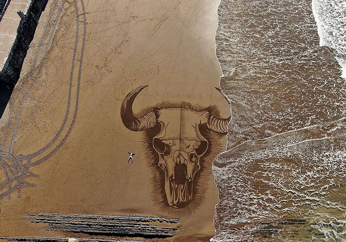 El artista de La Concha lleva sus dibujos a una galería