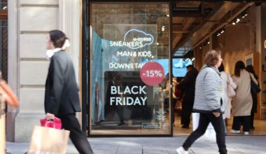 El Black Friday, bajo vigilancia: el Gobierno lanza su mayor campaña para evitar engaños y fraudes | Las claves de la economía