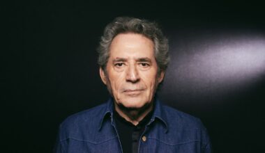 Miguel Ríos desvela de dónde percibe los mayores ingresos y no es de vender discos como le puede ocurrir a Rosalía | LOS40 Classic