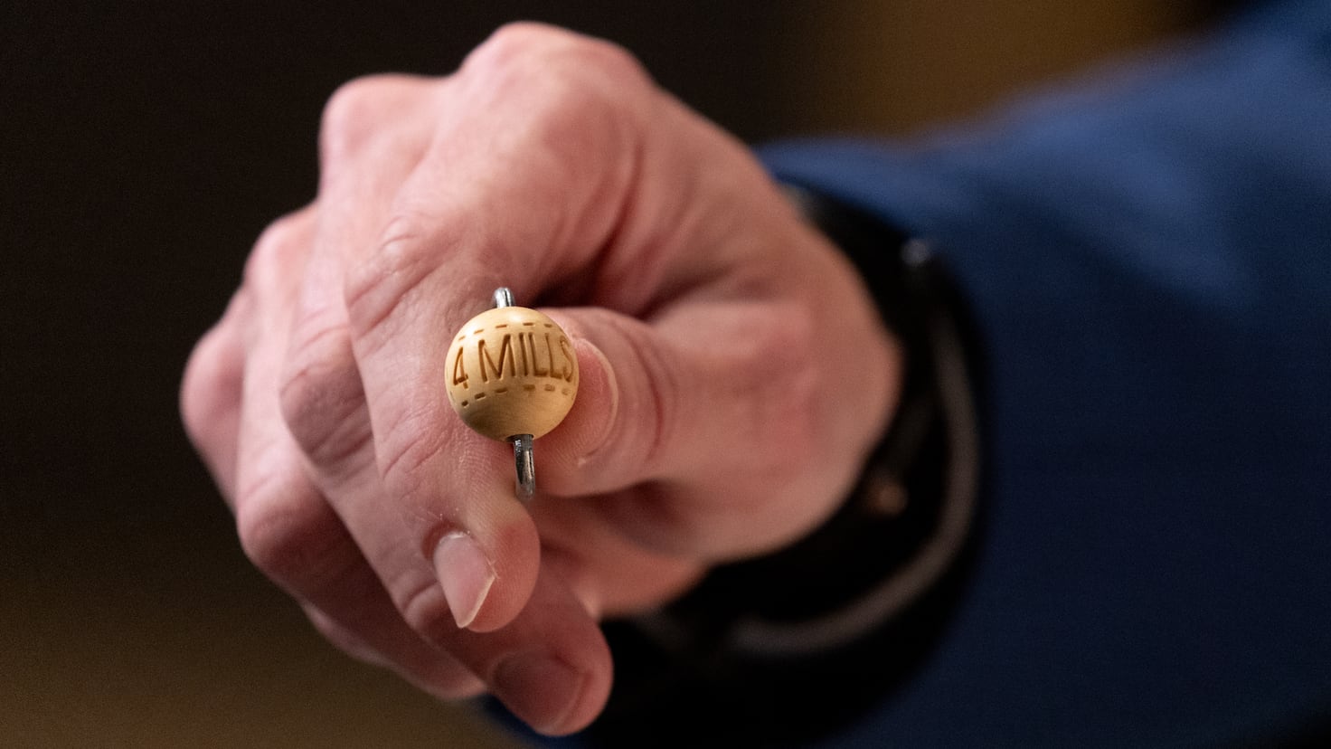 Adiós a los 400.000 euros: este es el beneficio máximo que puedes llevarte si tienes un décimo del ‘Gordo’ de la Lotería de Navidad