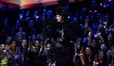 Lady Gaga se consolida como referente del glamour: sus looks más impactantes